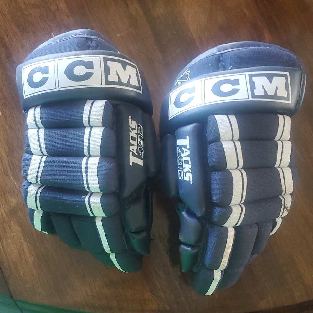 CCM Tacks 492 Dark Blue Hockey Gloves